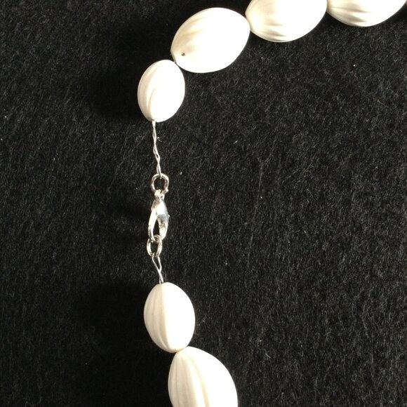 27" women's necklace big beads white handmade reused beads chunk - Picture 2 of 4
